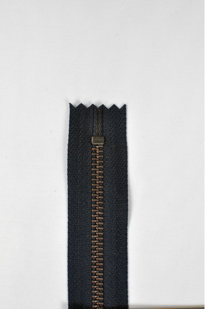 ZIP069  3號拉鏈  單頭拉鏈款式  紅古銅牙拉鏈  開尾拉鏈款式  不設單獨拉鍊訂購 後面照